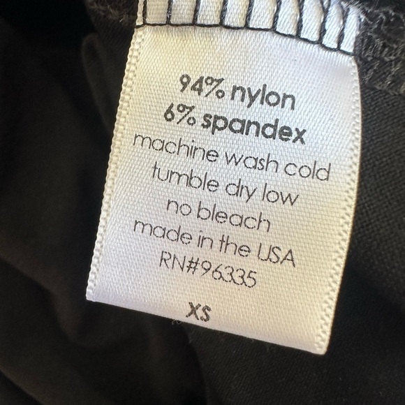 Susana Monaco Black midi skirt with ruched front and front slit, size xs - Picture 8 of 8